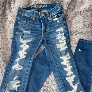 American Eagle Outfitters Women’s Distressed Jeggings